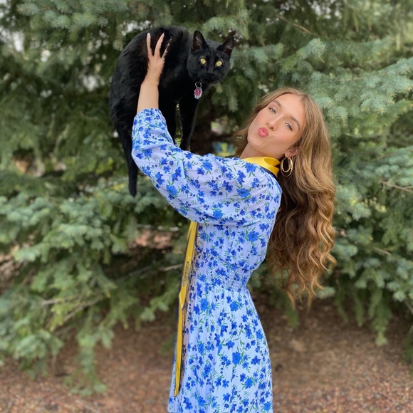 Meet your Posher, Sophia - Picture 4 of 5